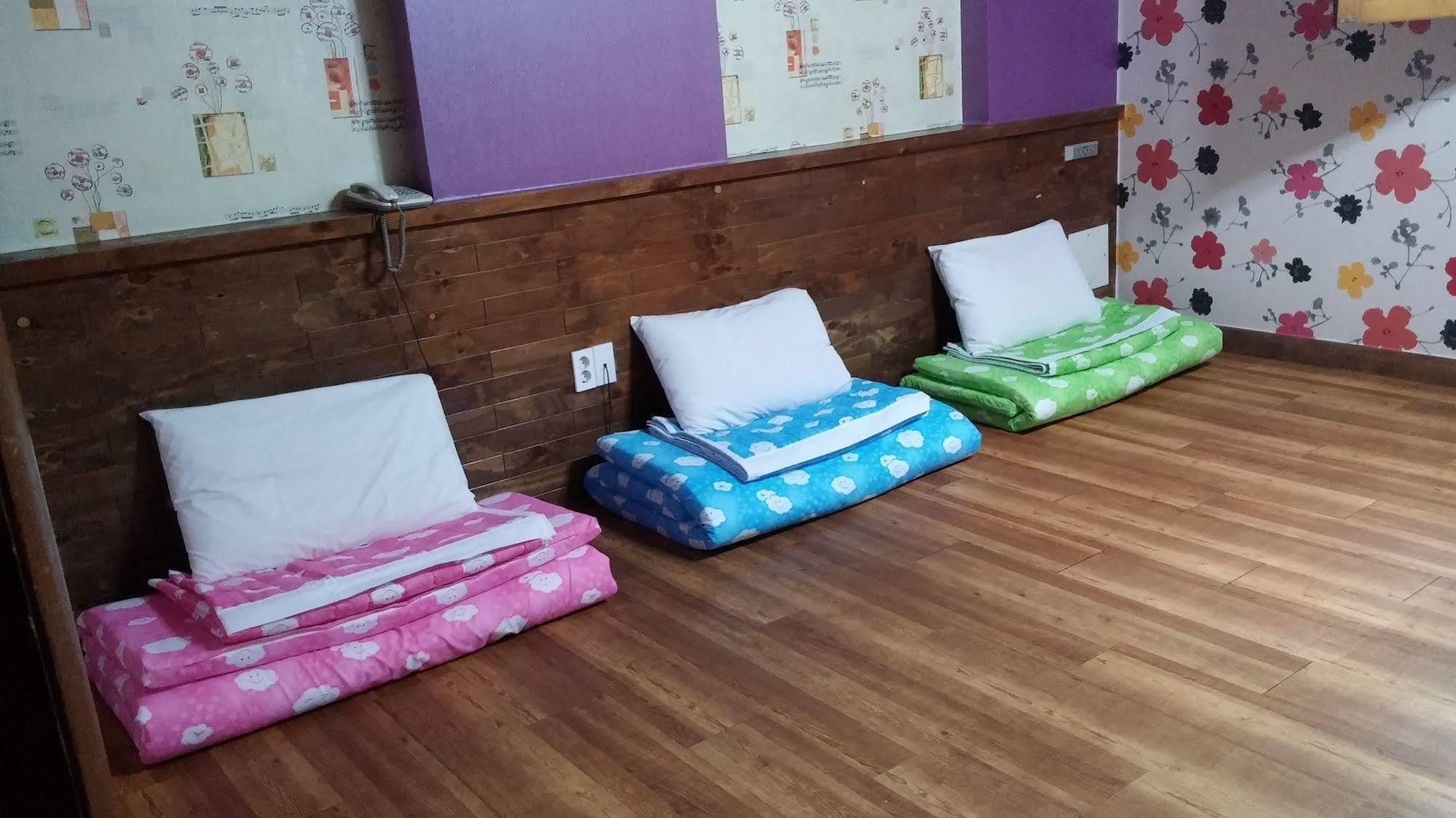 Cyber Motel Gunsan Buitenkant foto