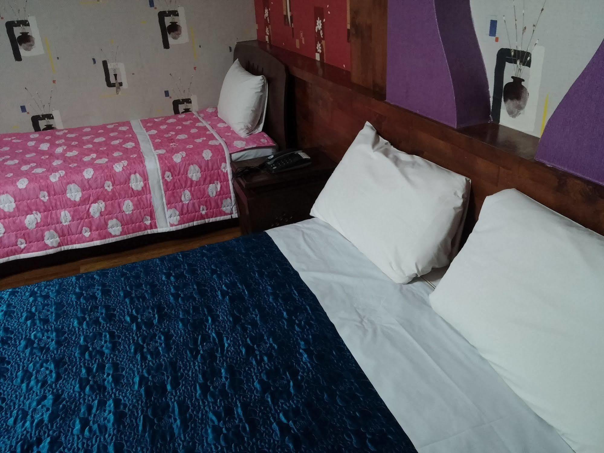 Cyber Motel Gunsan Buitenkant foto